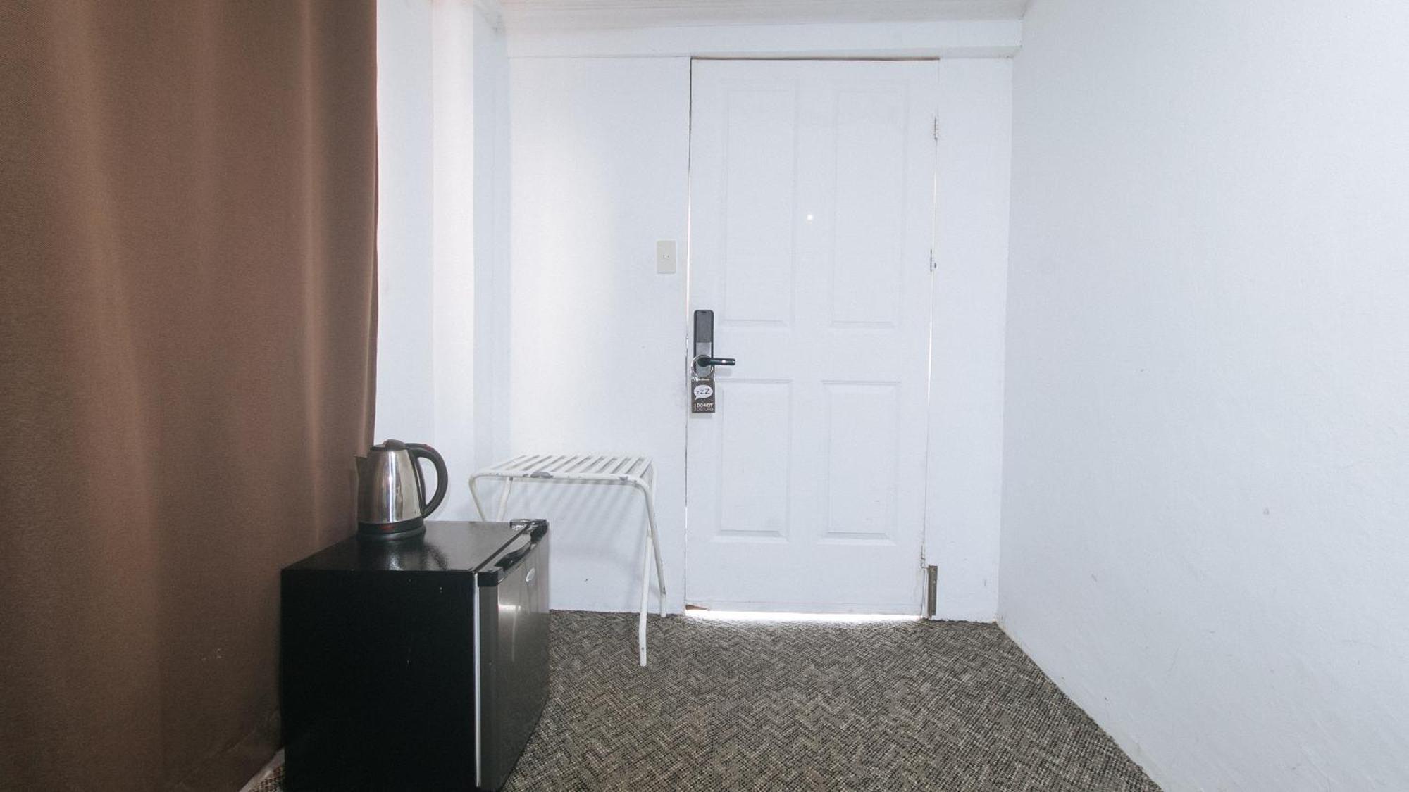 Reddoorz Premium At The Grand Peninsula Suites Balanga Exterior foto